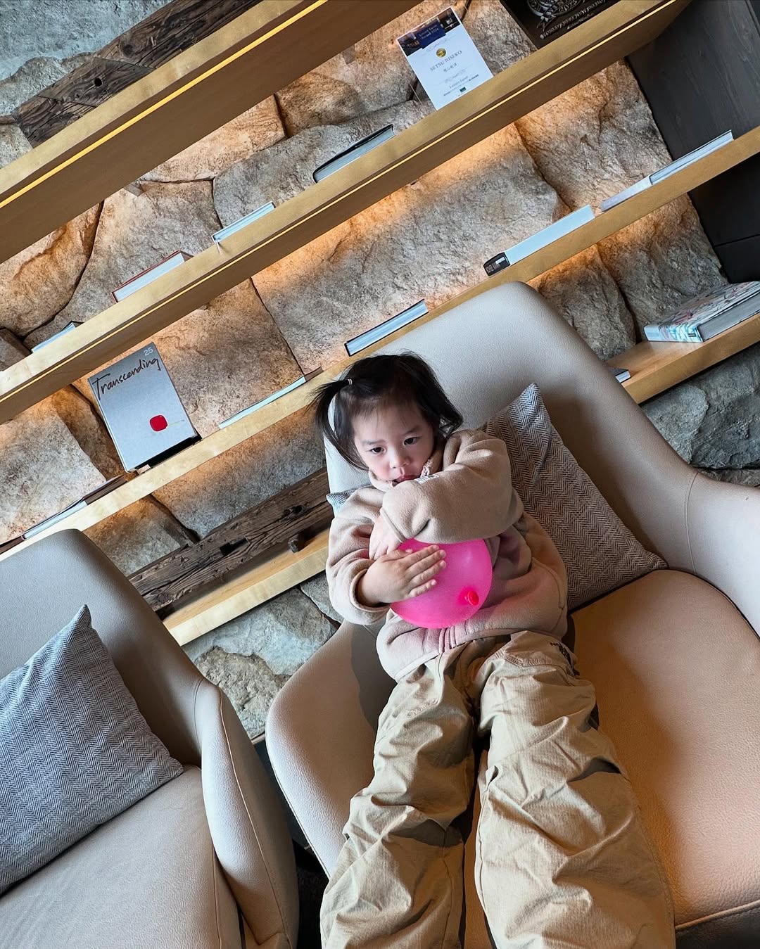 มิว - นิษฐา จิรยั่งยืน