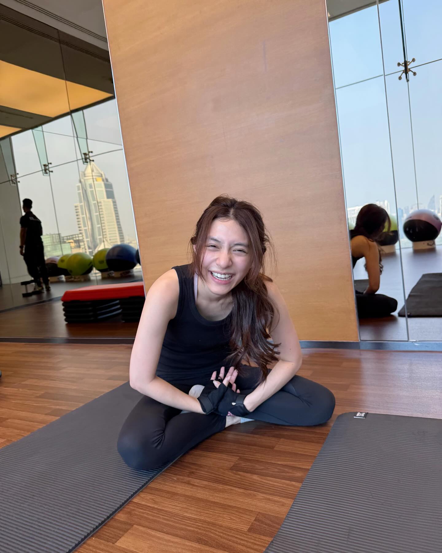 มิว - นิษฐา จิรยั่งยืน