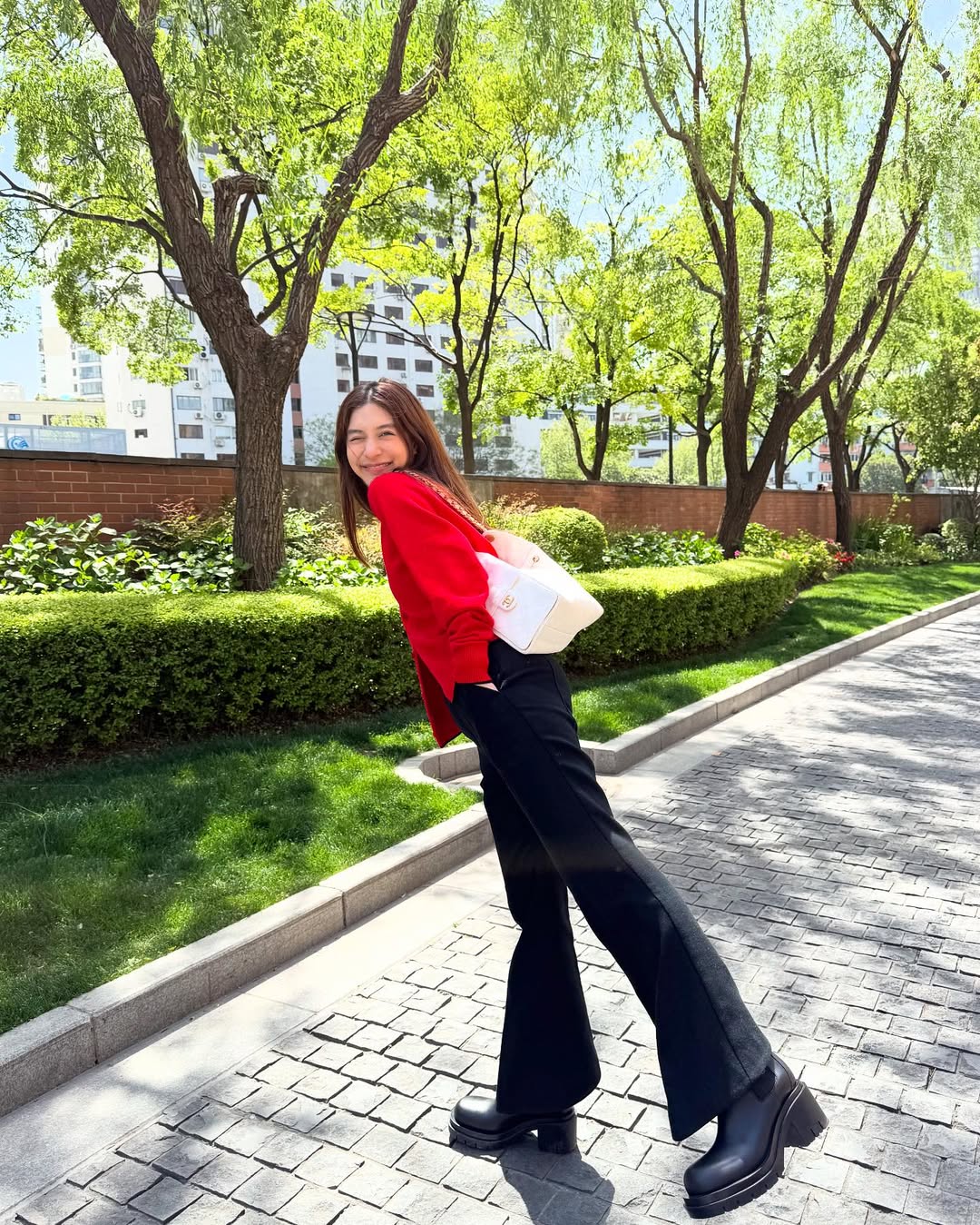 มิว - นิษฐา จิรยั่งยืน
