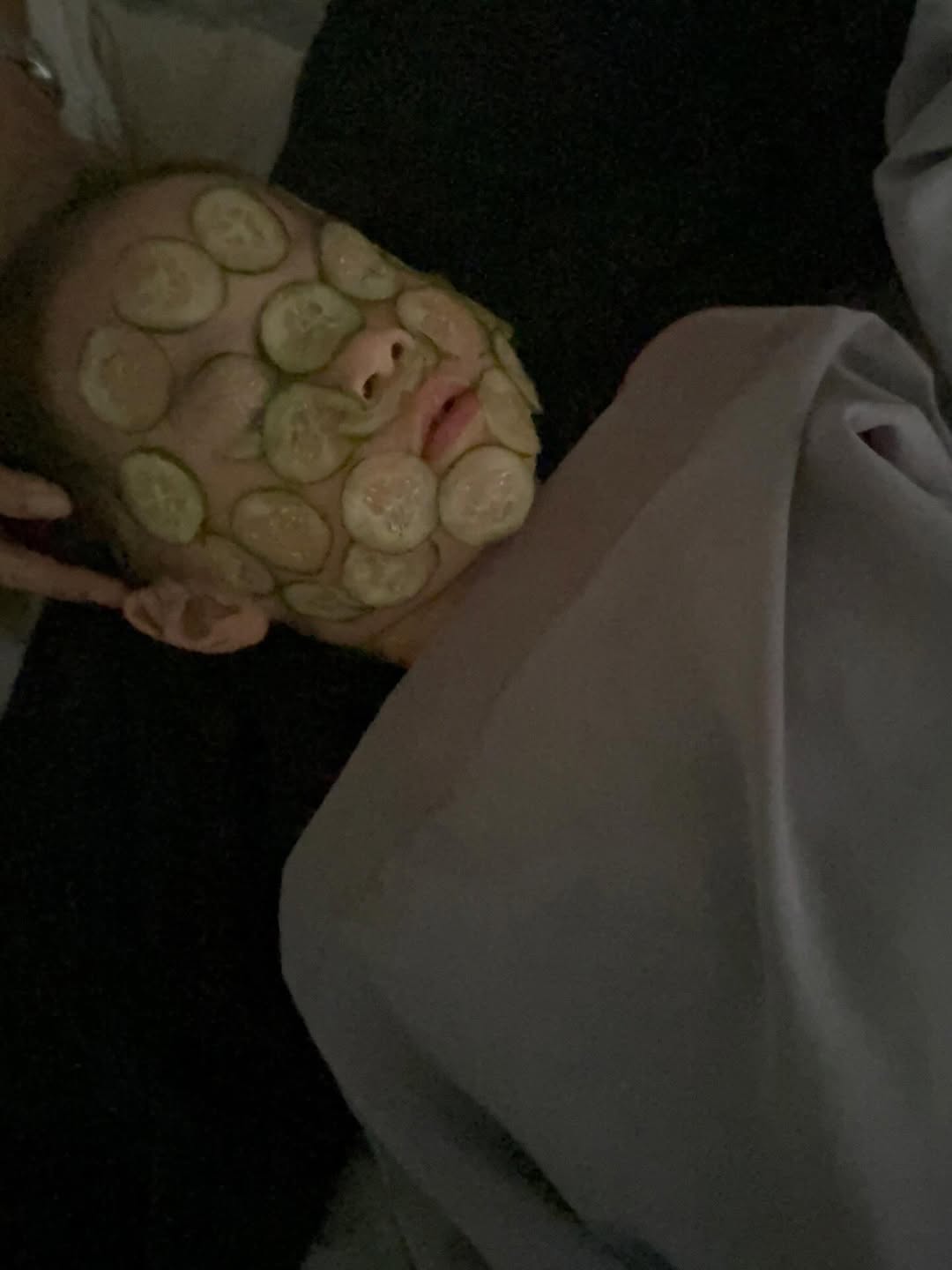 มิว - นิษฐา จิรยั่งยืน