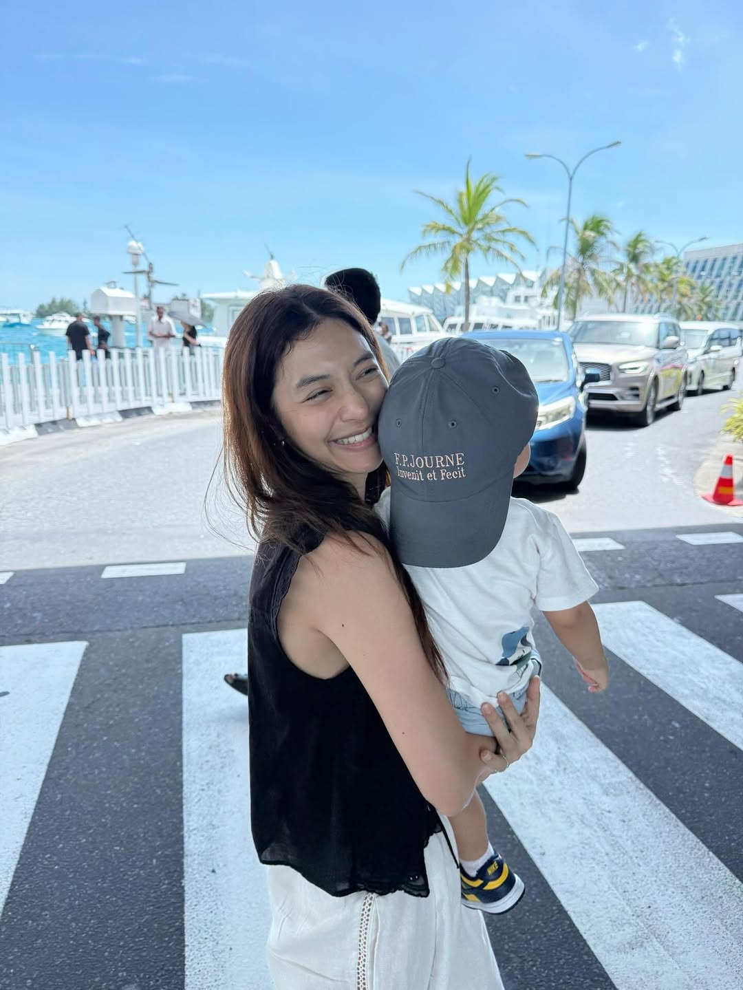 มิว - นิษฐา จิรยั่งยืน