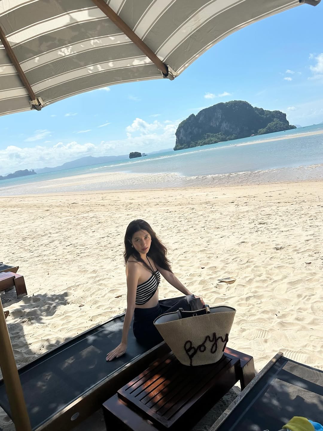 มิว - นิษฐา จิรยั่งยืน