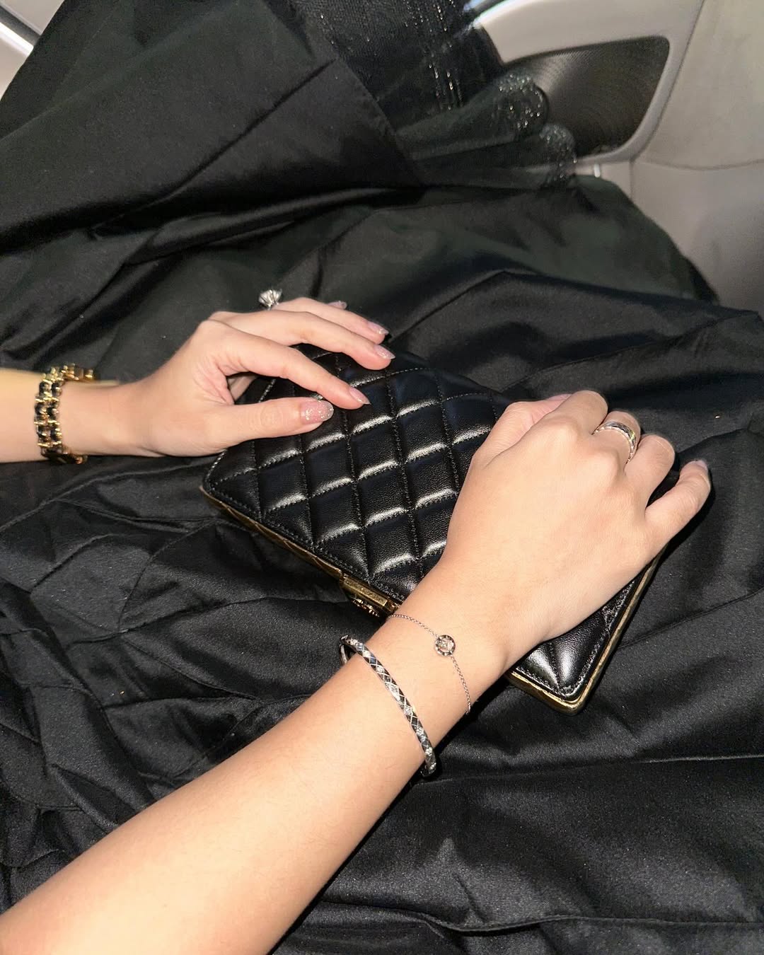 มิว - นิษฐา จิรยั่งยืน
