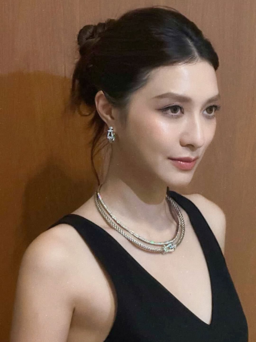 มิว - นิษฐา จิรยั่งยืน