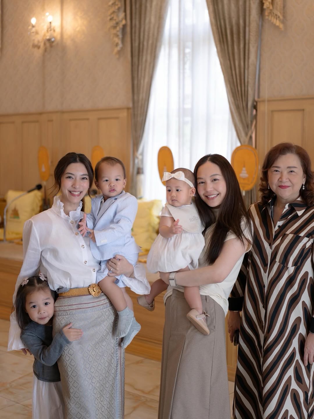 มิว - นิษฐา จิรยั่งยืน