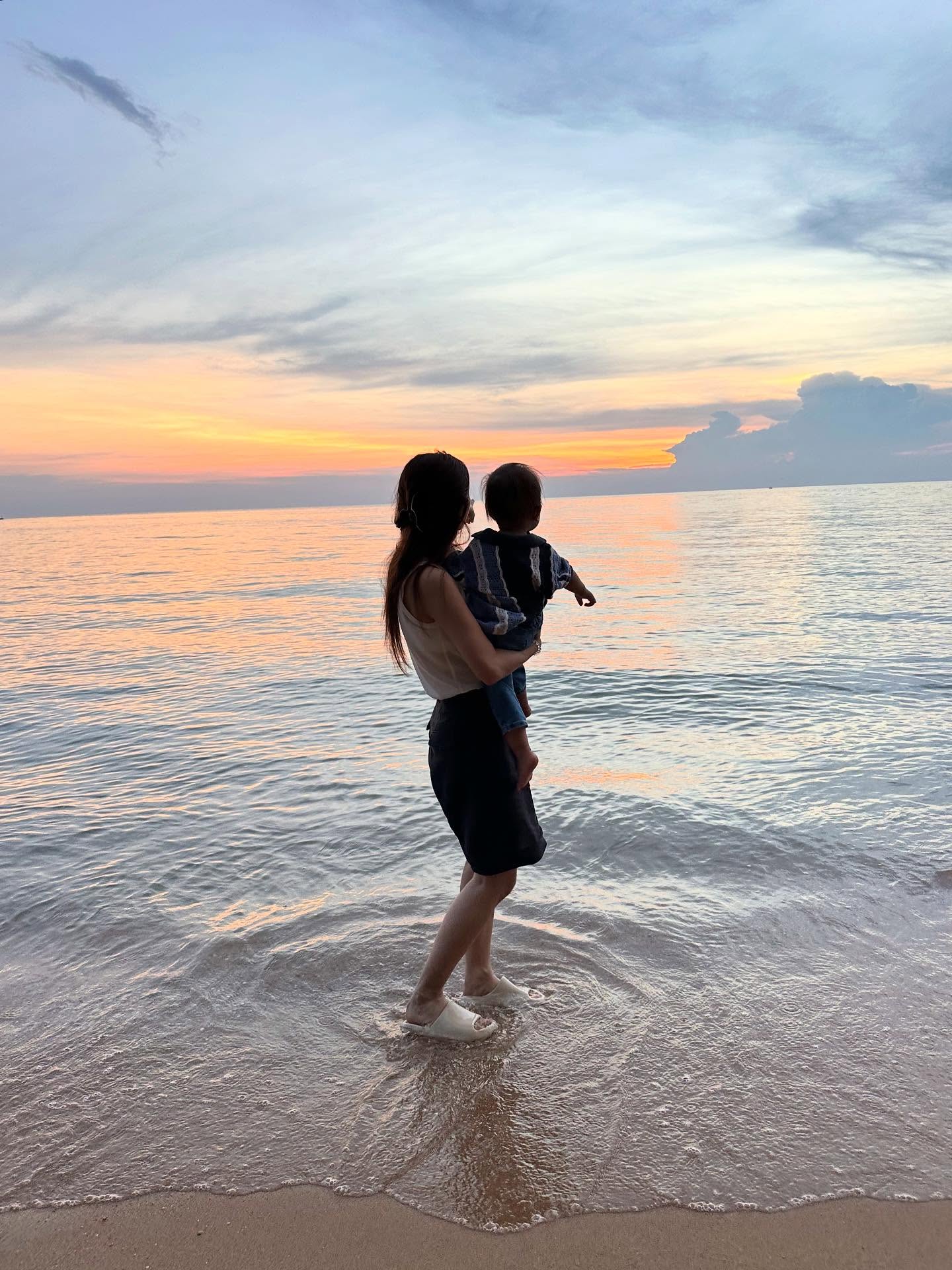 มิว - นิษฐา จิรยั่งยืน
