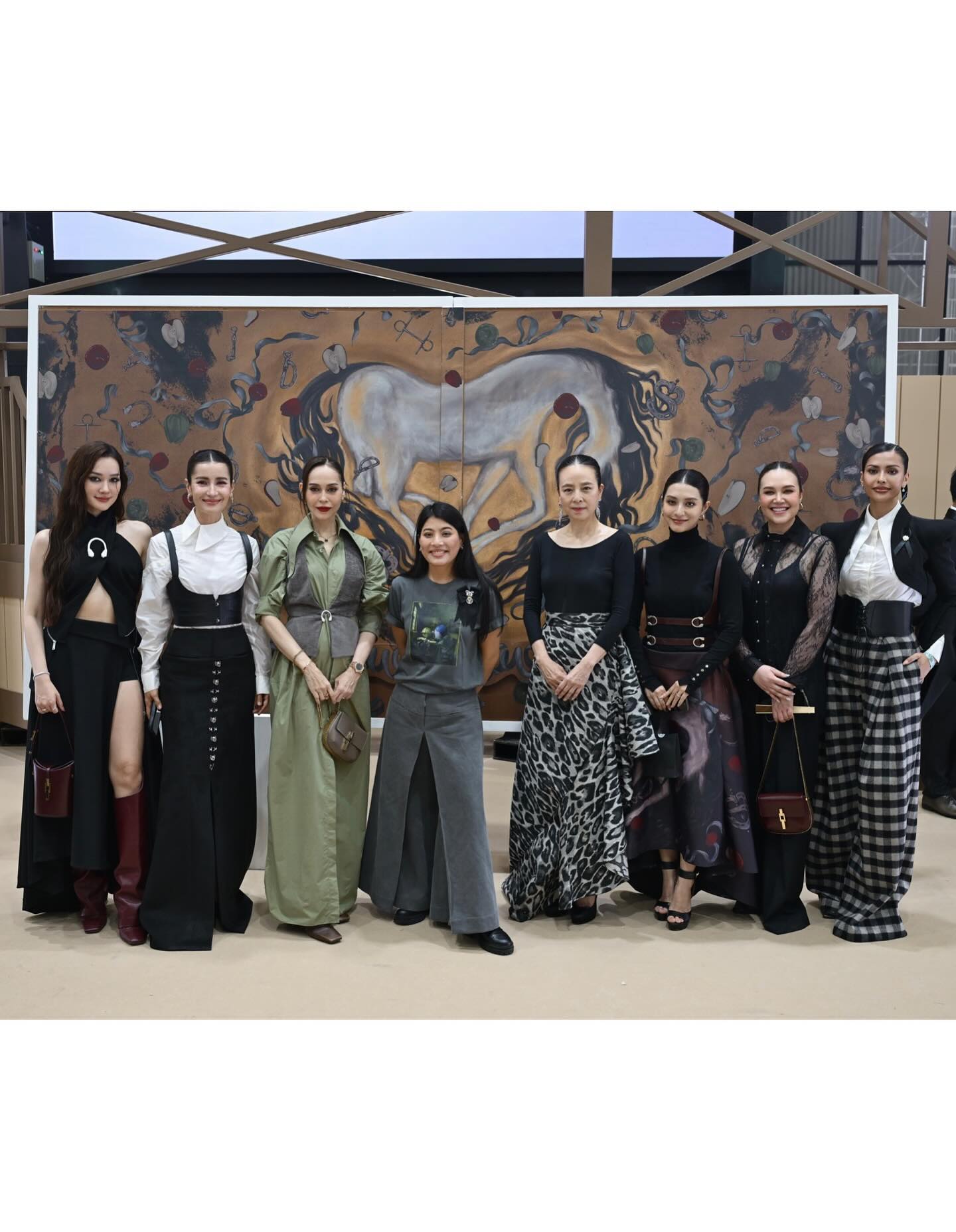 มิว - นิษฐา จิรยั่งยืน