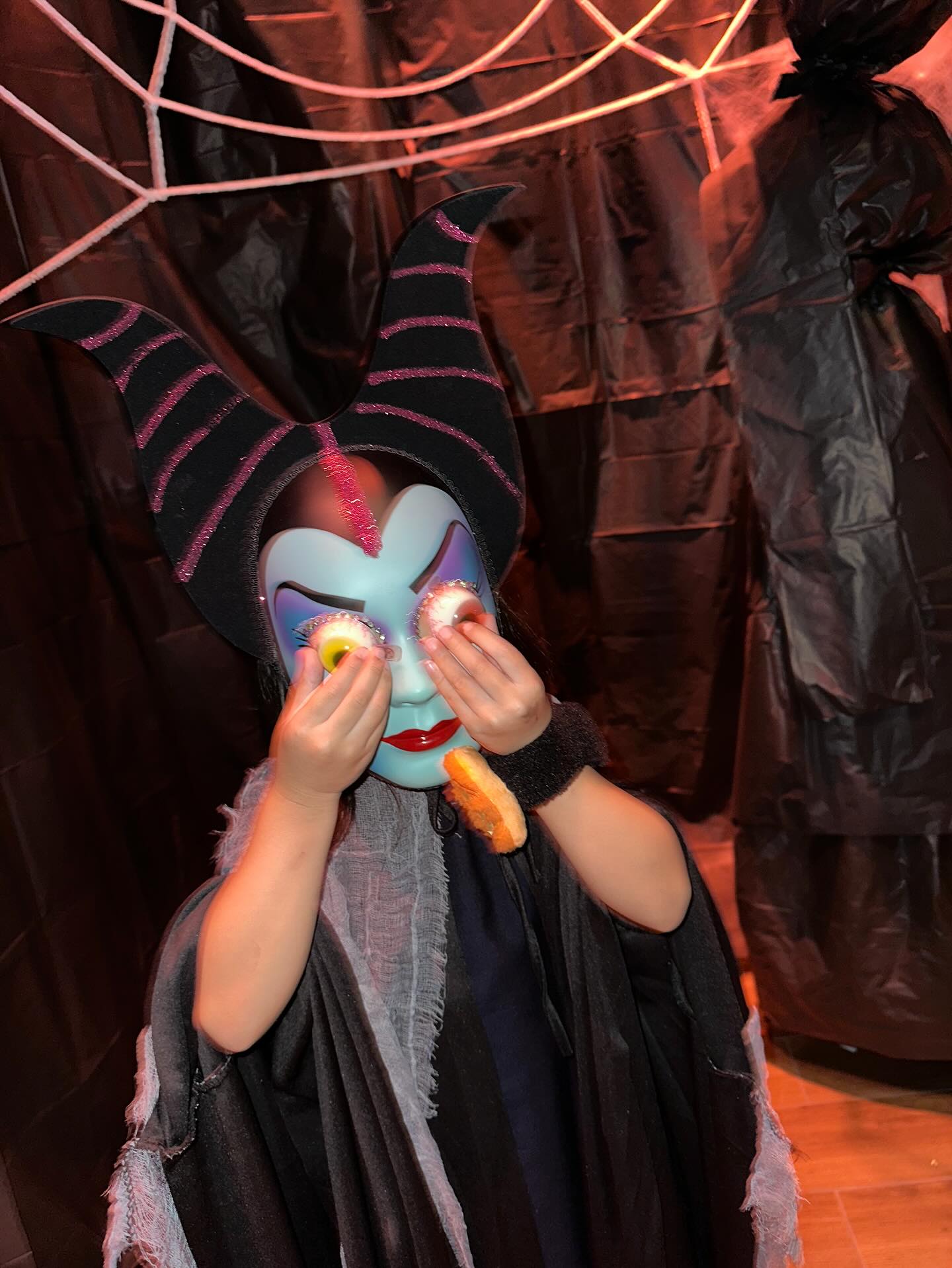 มิว - นิษฐา จิรยั่งยืน