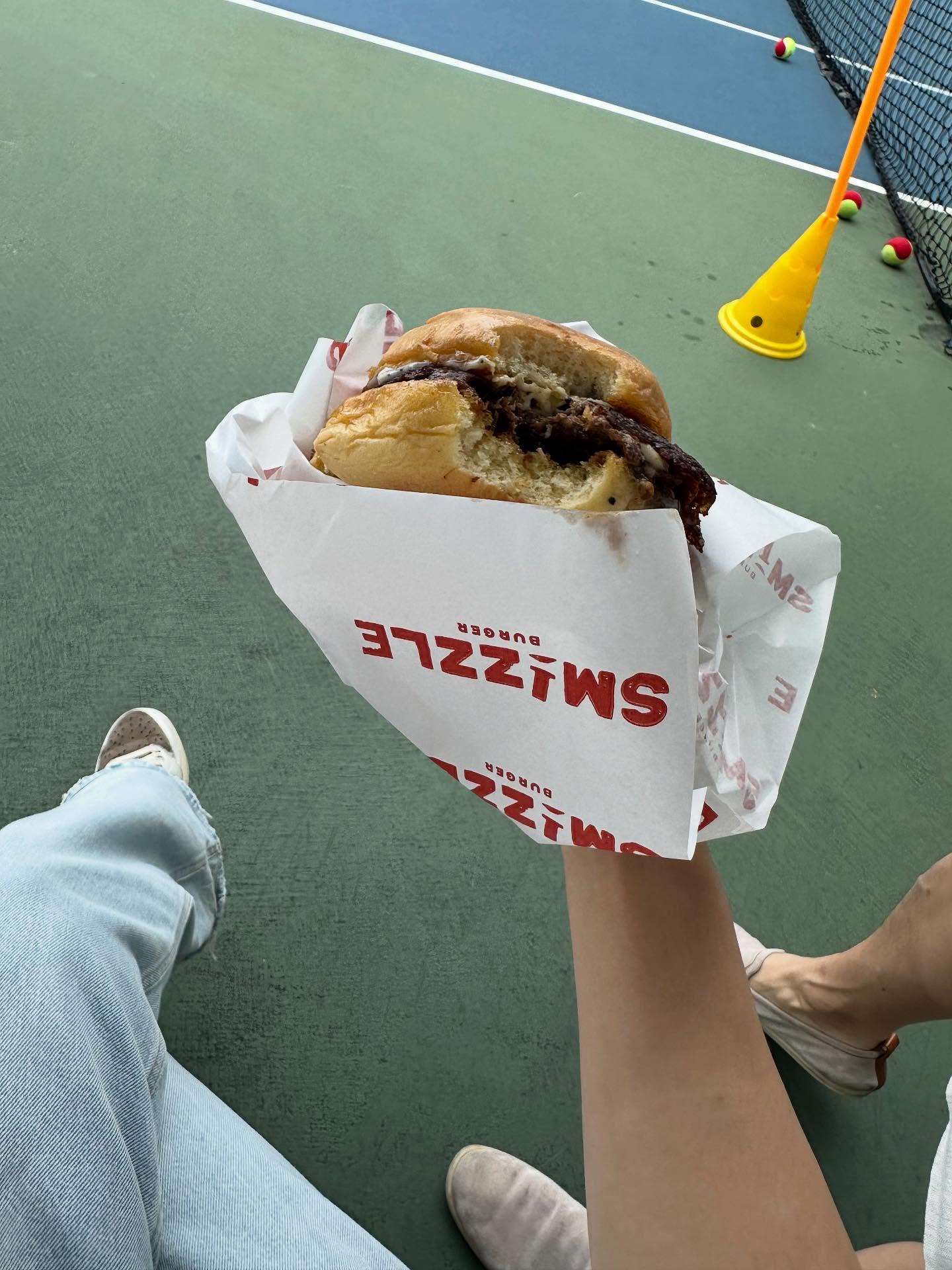 มิว - นิษฐา จิรยั่งยืน