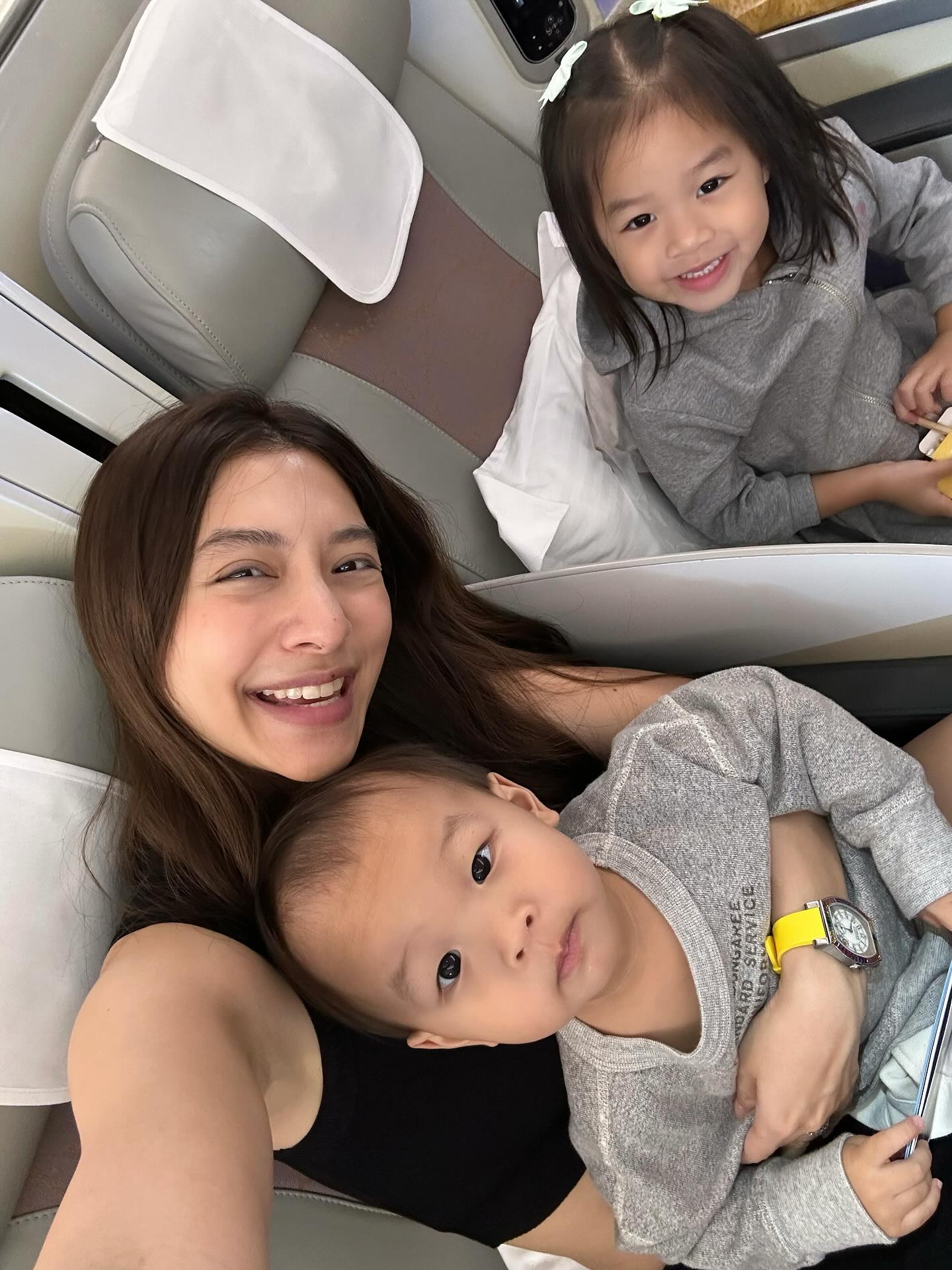 มิว - นิษฐา จิรยั่งยืน