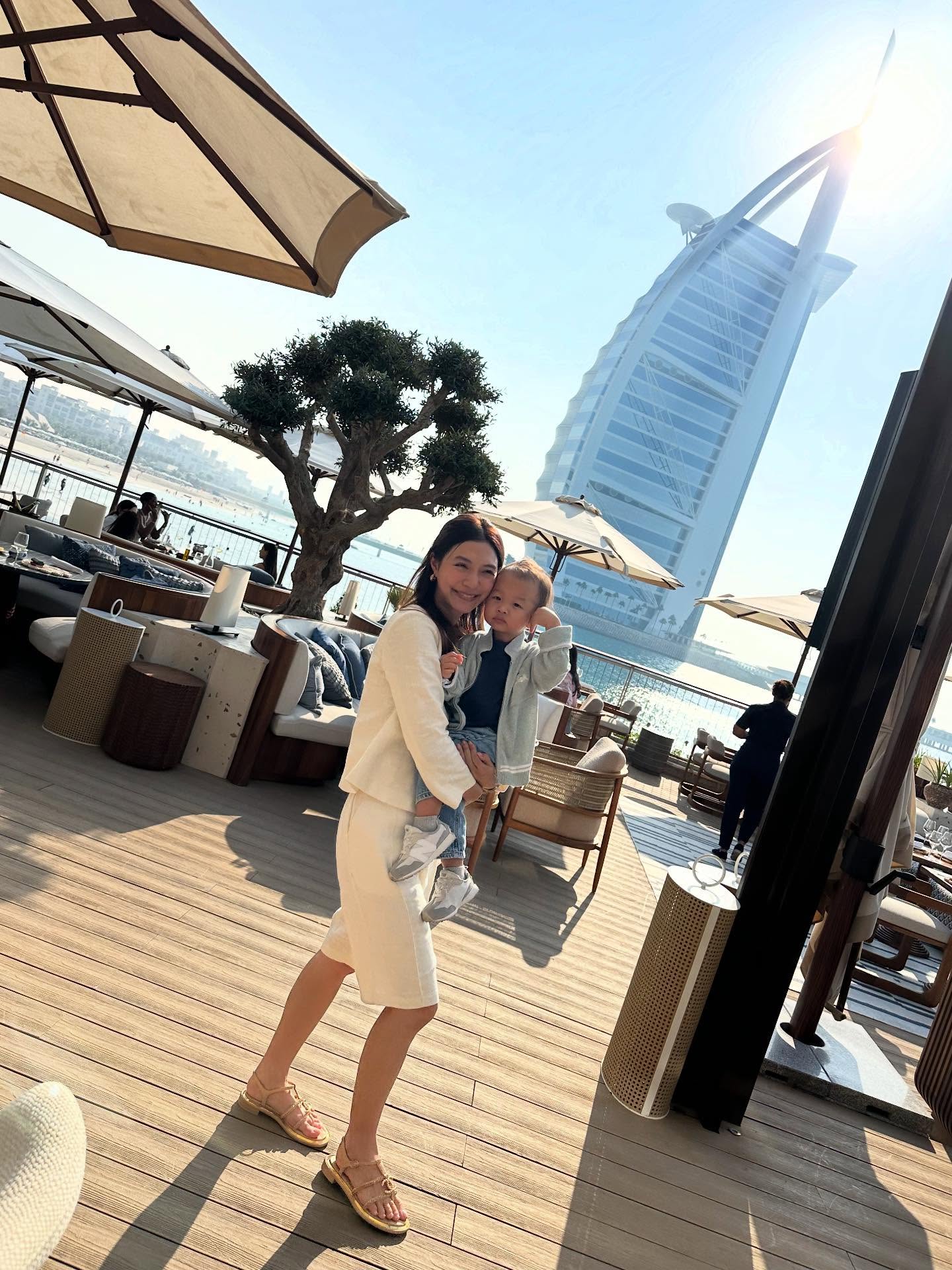 มิว - นิษฐา จิรยั่งยืน