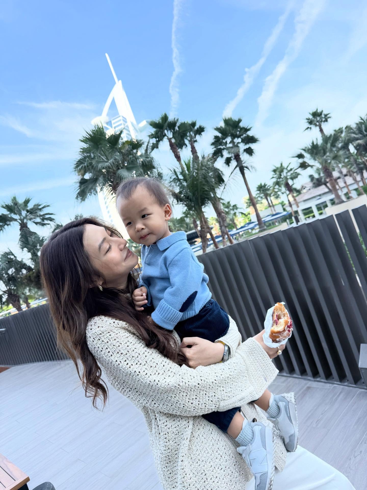 มิว - นิษฐา จิรยั่งยืน