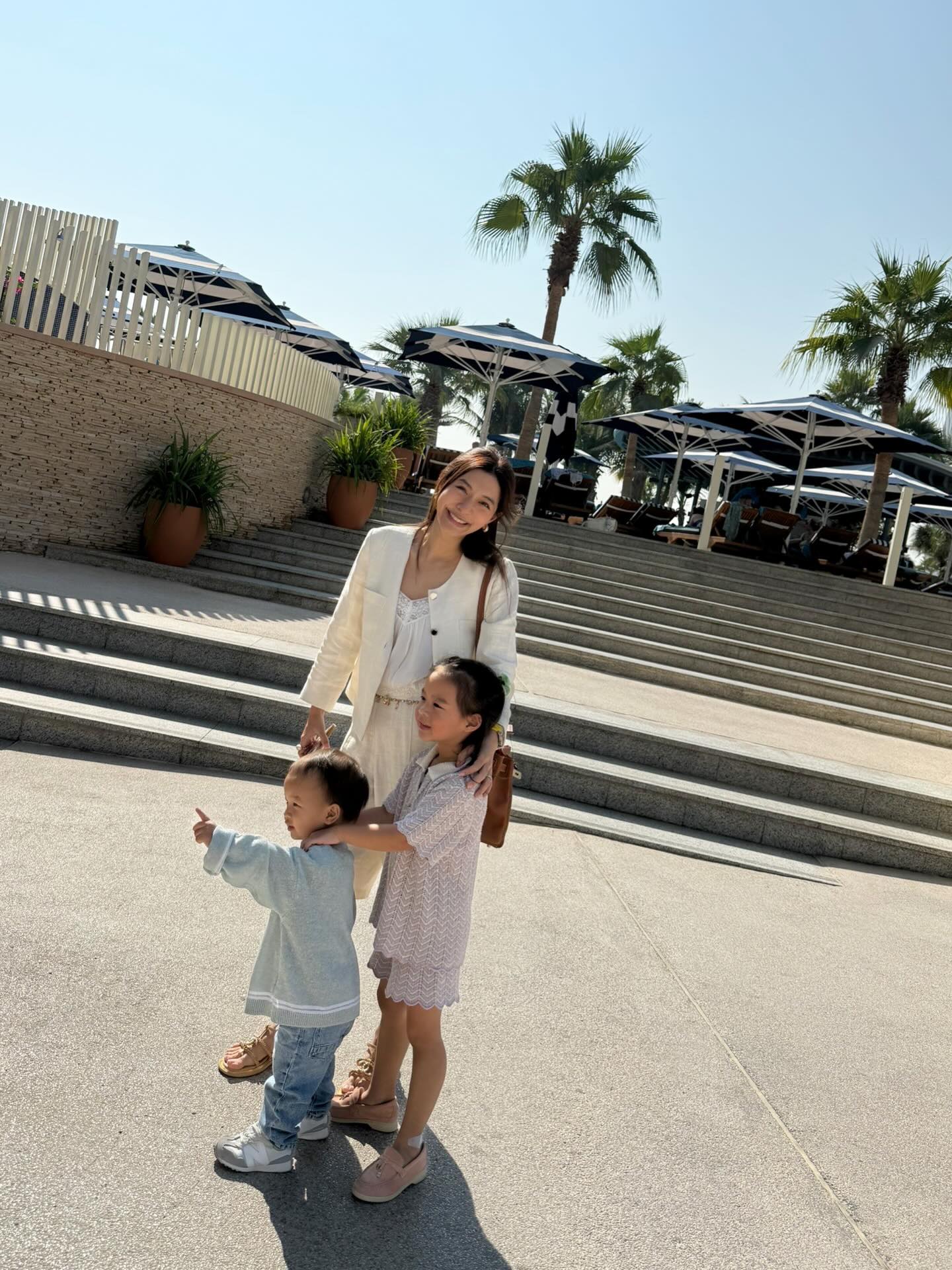 มิว - นิษฐา จิรยั่งยืน