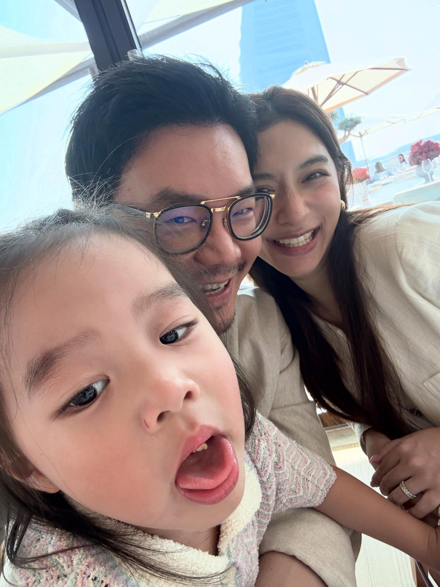 มิว - นิษฐา จิรยั่งยืน