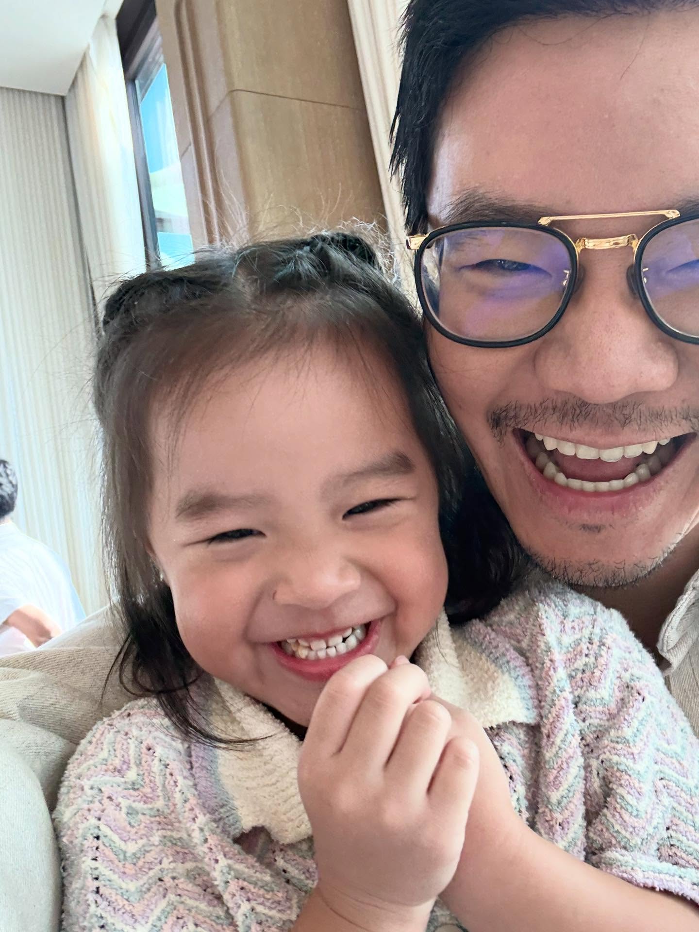 มิว - นิษฐา จิรยั่งยืน