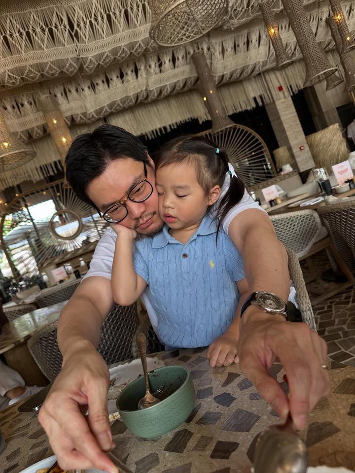 มิว - นิษฐา จิรยั่งยืน