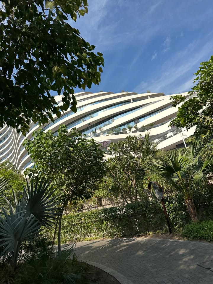 มิว - นิษฐา จิรยั่งยืน