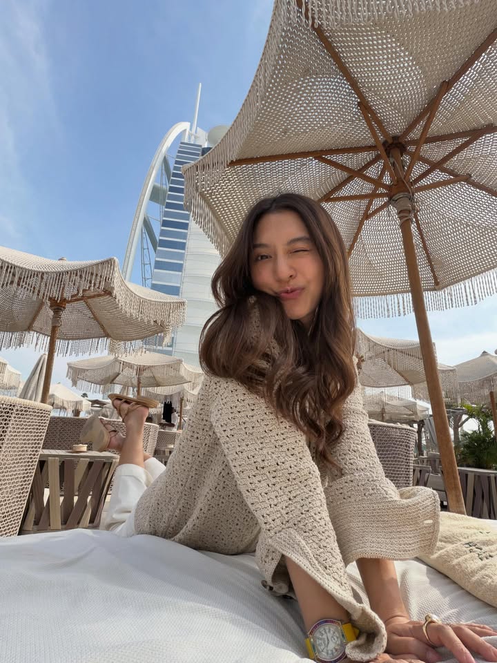 มิว - นิษฐา จิรยั่งยืน