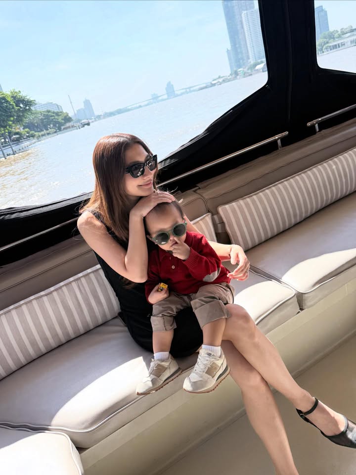 มิว - นิษฐา จิรยั่งยืน