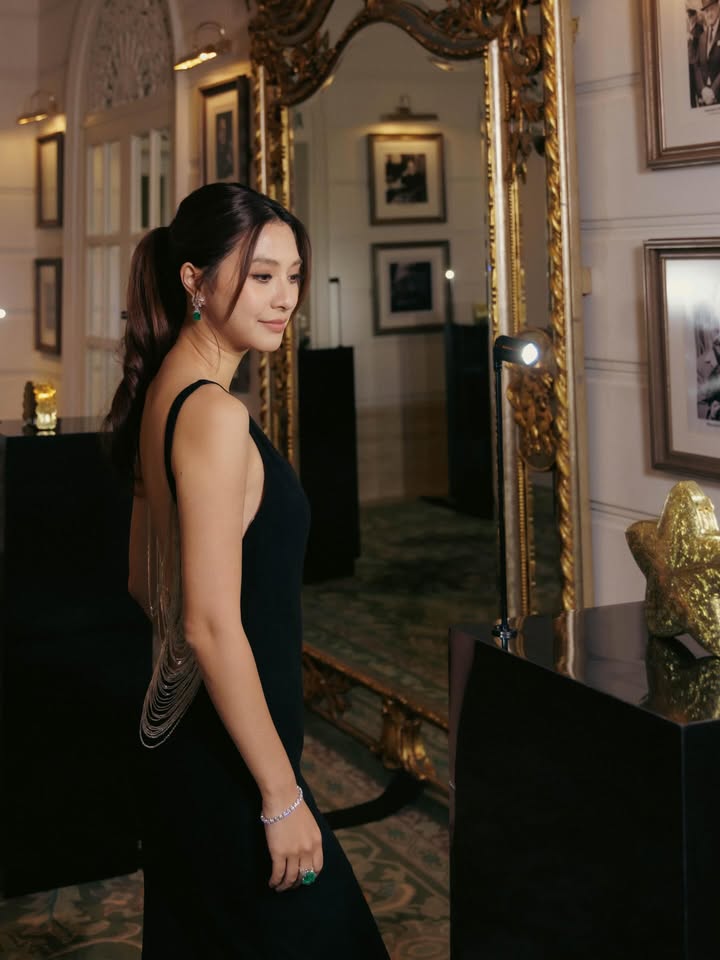 มิว - นิษฐา จิรยั่งยืน