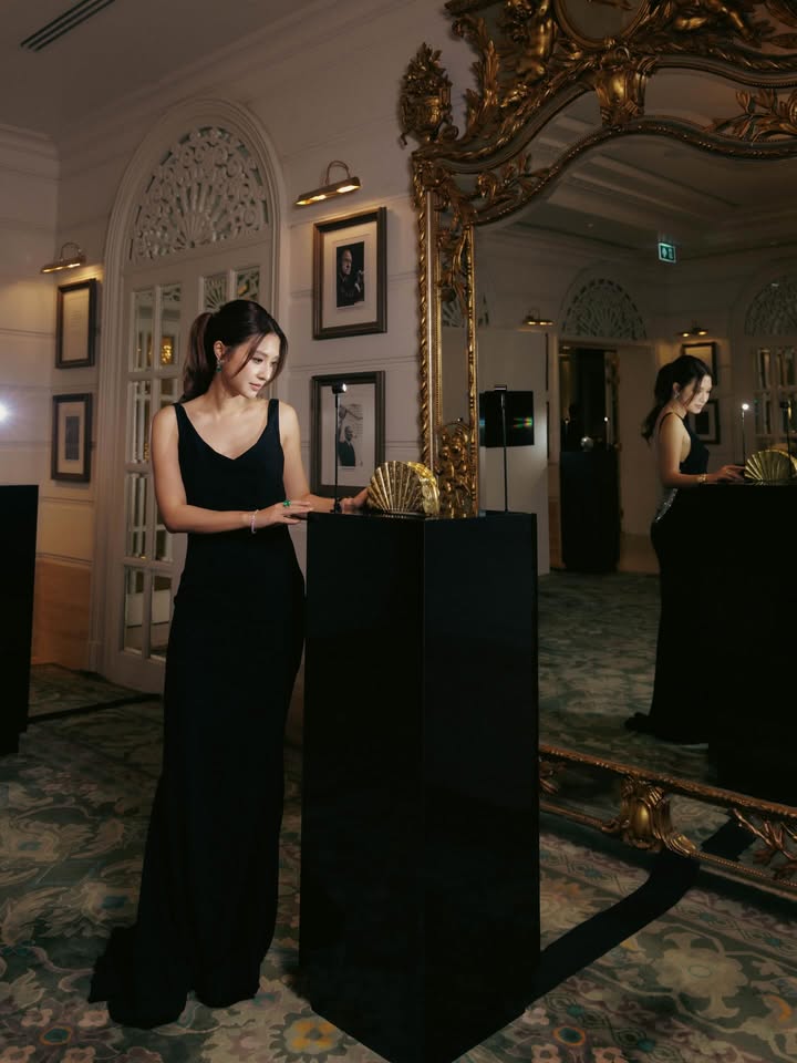 มิว - นิษฐา จิรยั่งยืน