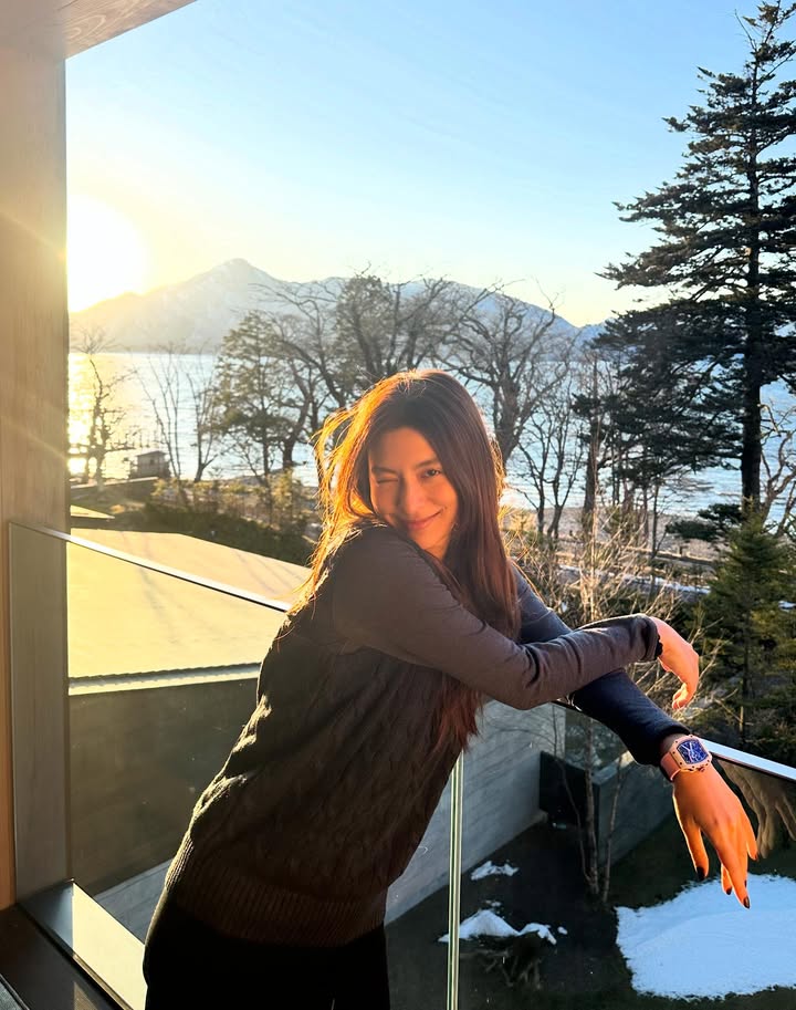 มิว - นิษฐา จิรยั่งยืน