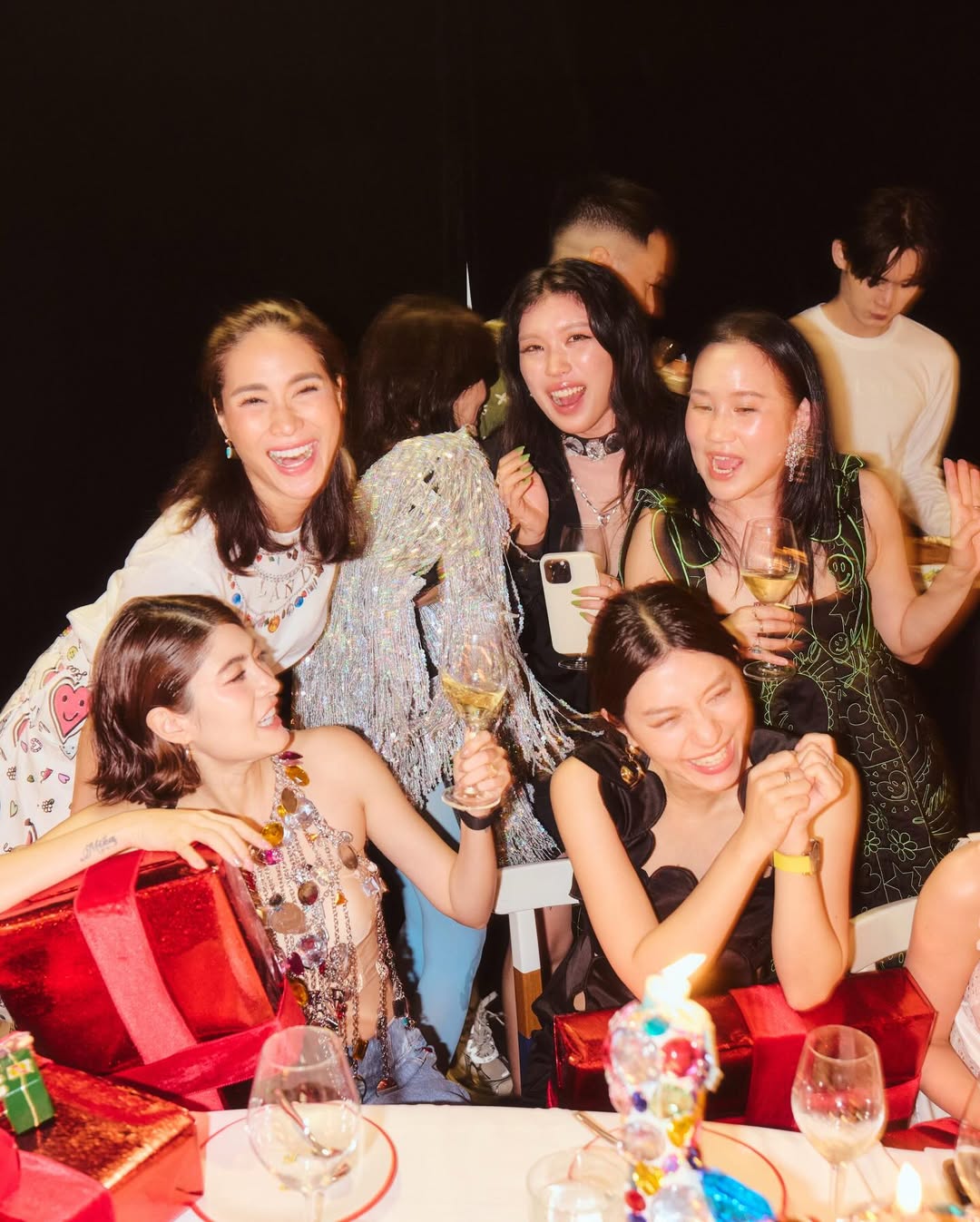 มิว - นิษฐา จิรยั่งยืน