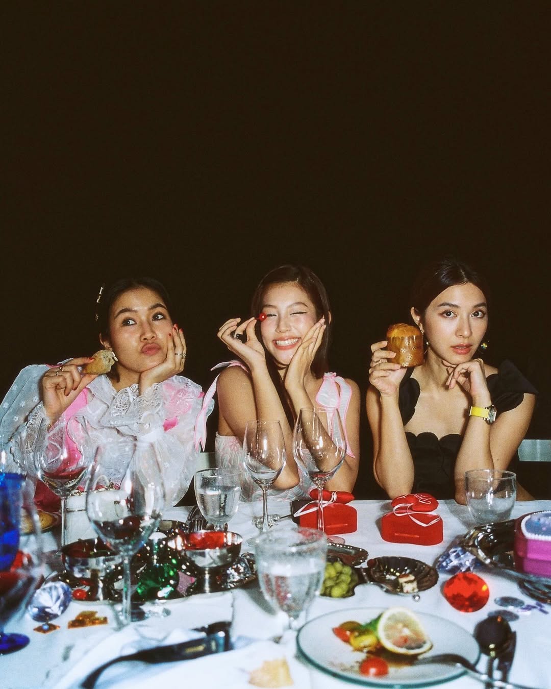 มิว - นิษฐา จิรยั่งยืน