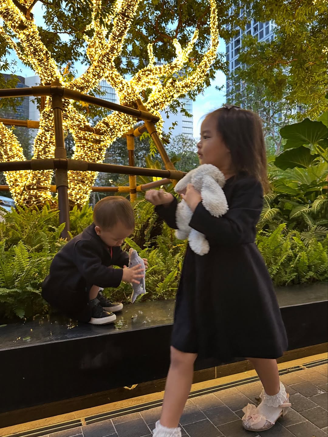 มิว - นิษฐา จิรยั่งยืน