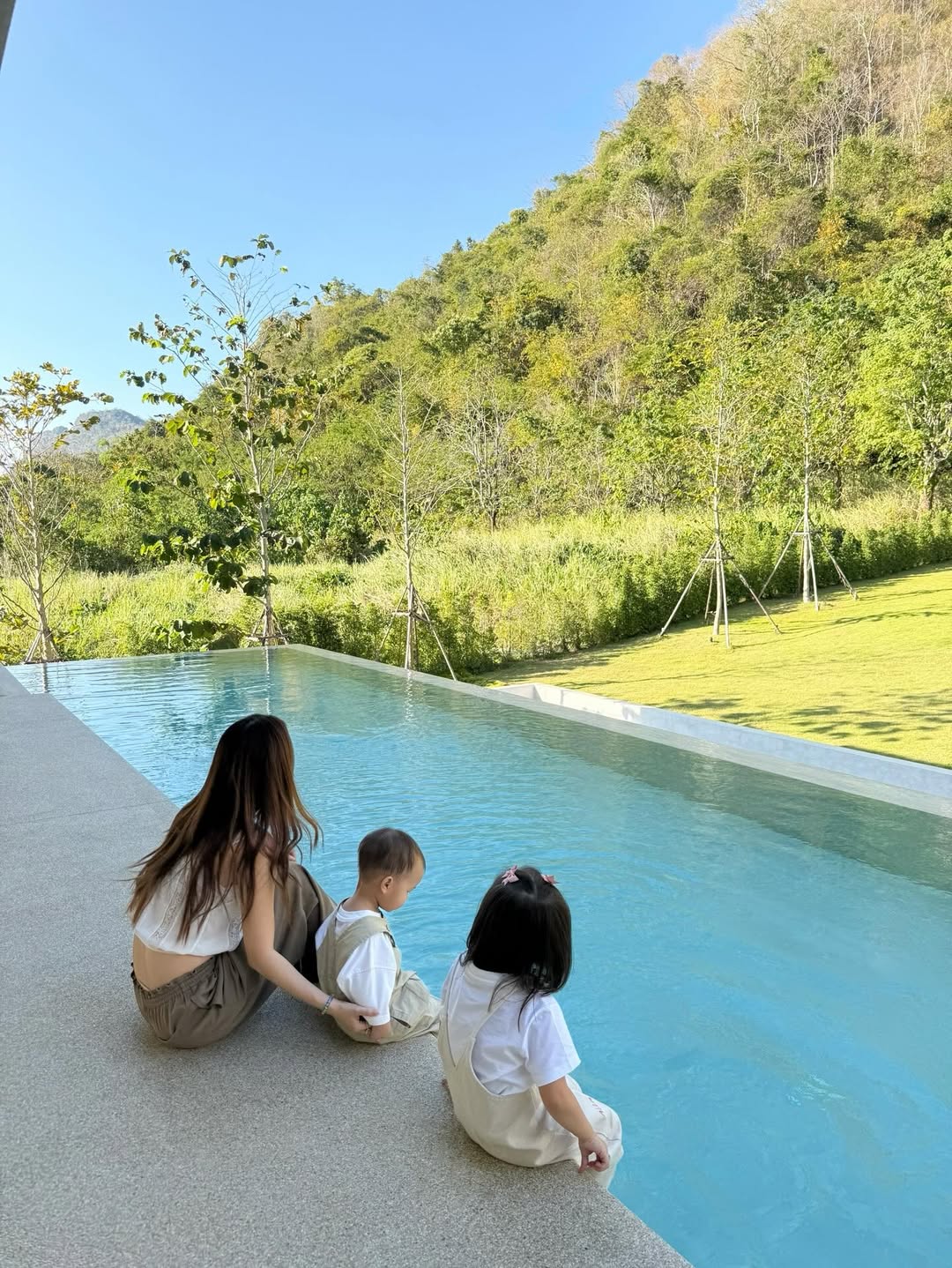 มิว - นิษฐา จิรยั่งยืน