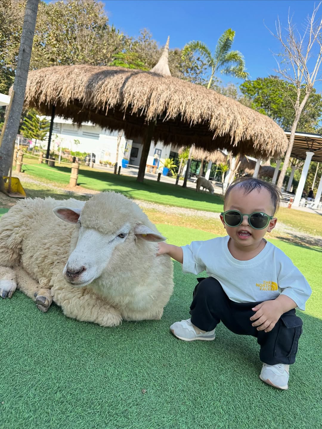 มิว - นิษฐา จิรยั่งยืน