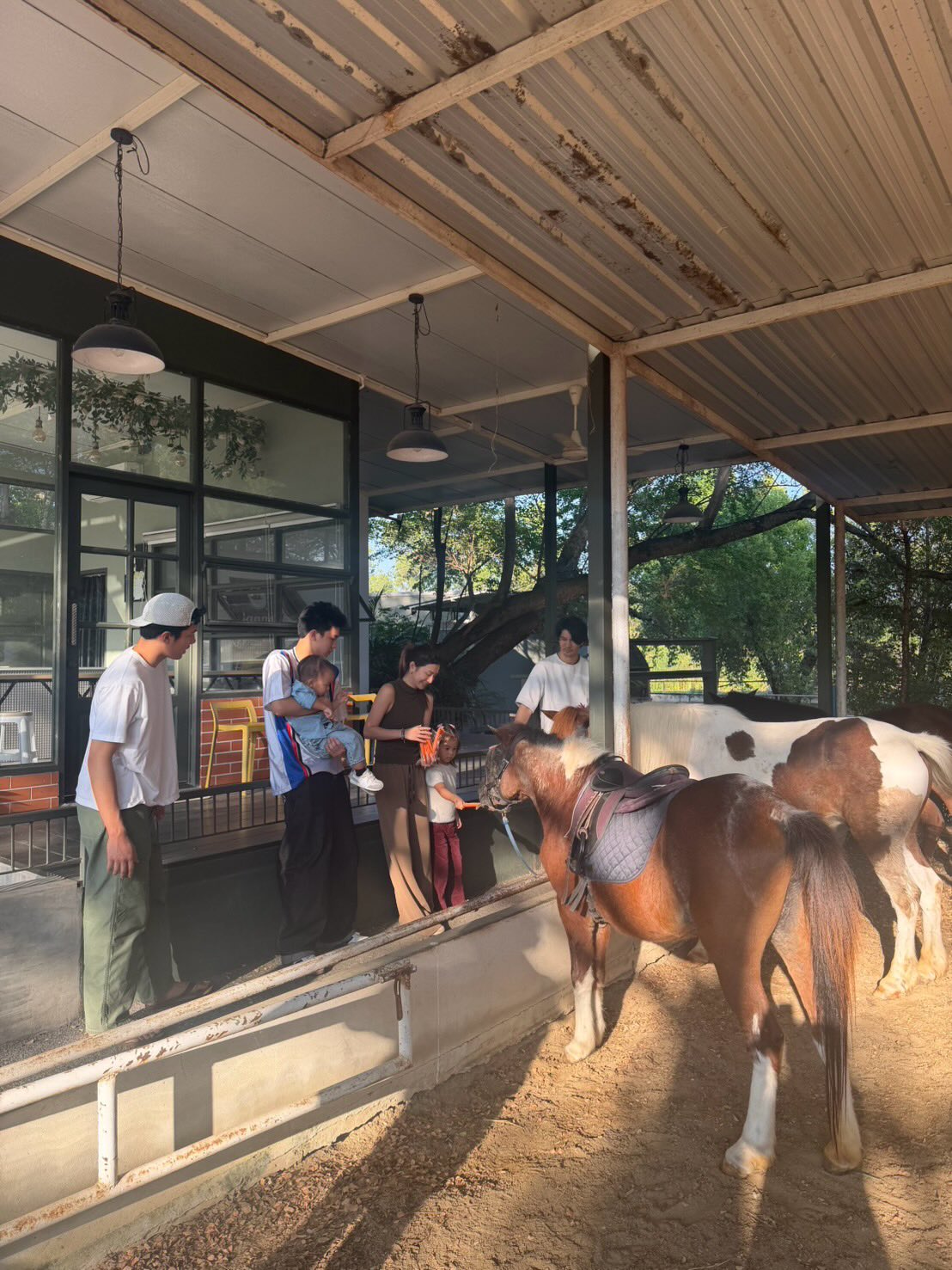 มิว - นิษฐา จิรยั่งยืน