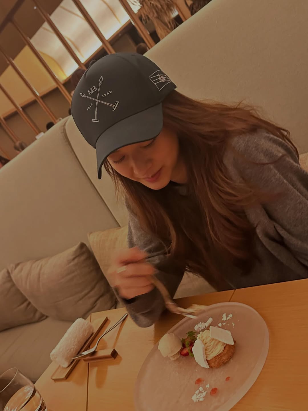 มิว - นิษฐา จิรยั่งยืน