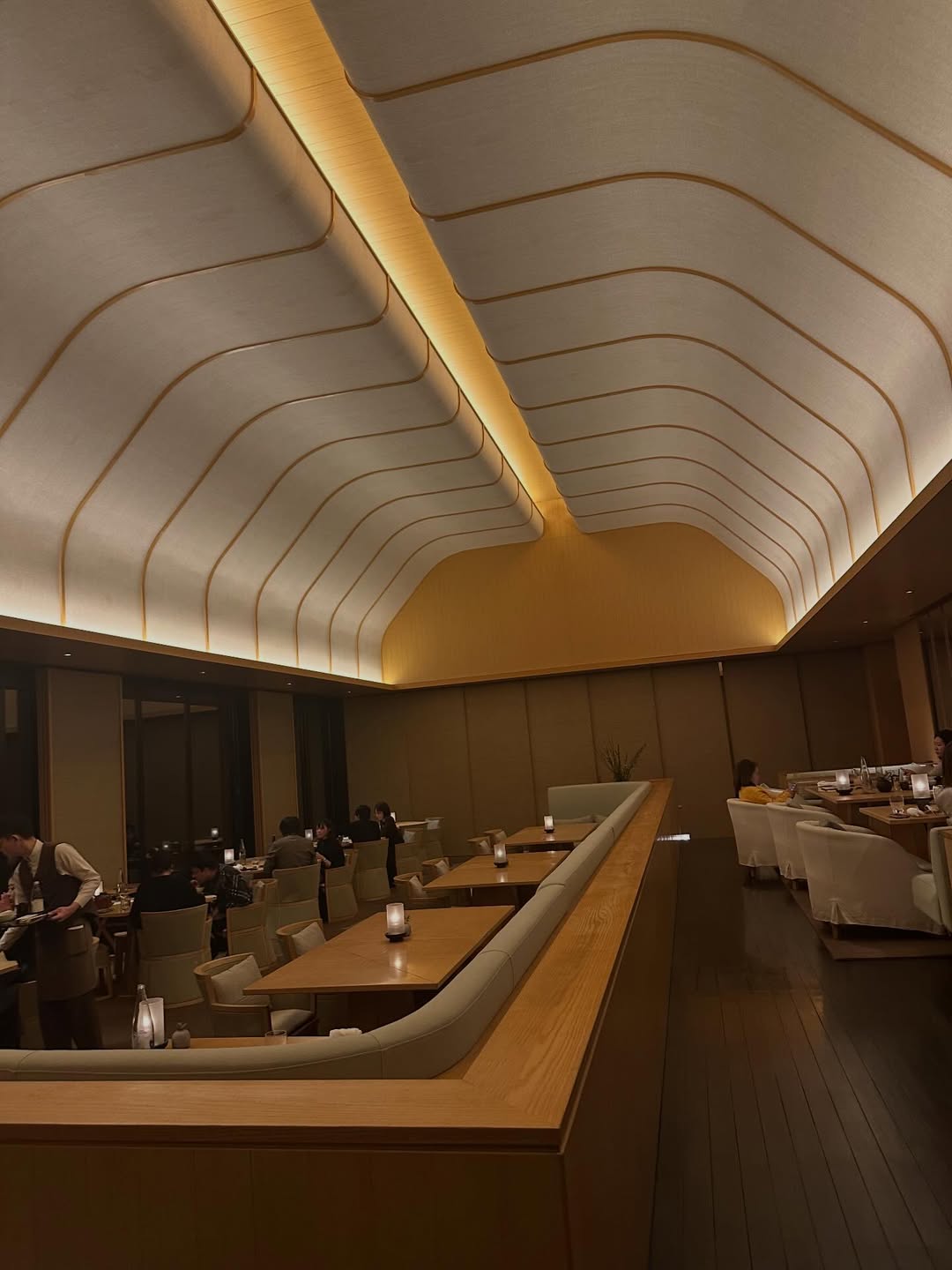 มิว - นิษฐา จิรยั่งยืน