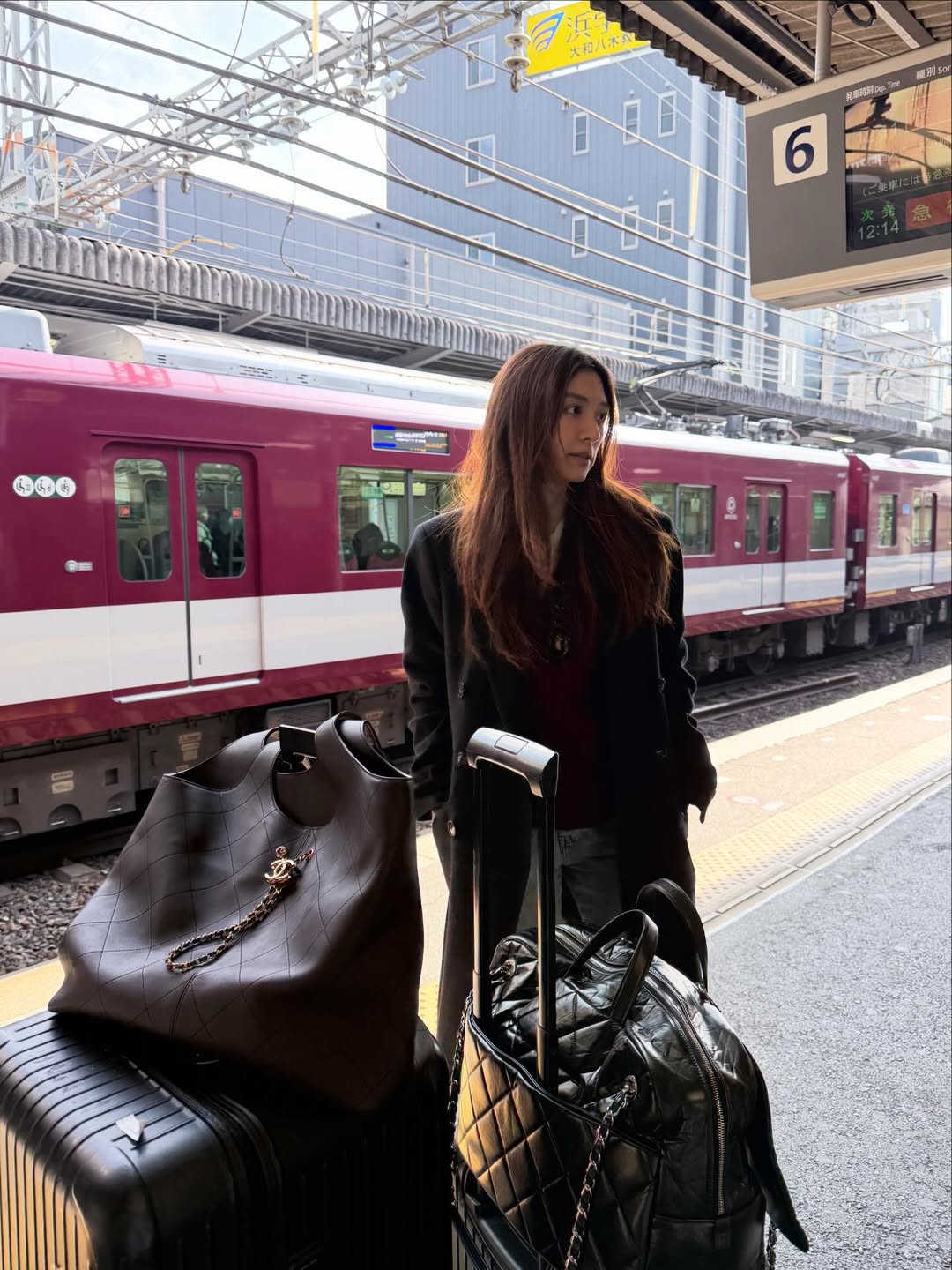 มิว - นิษฐา จิรยั่งยืน