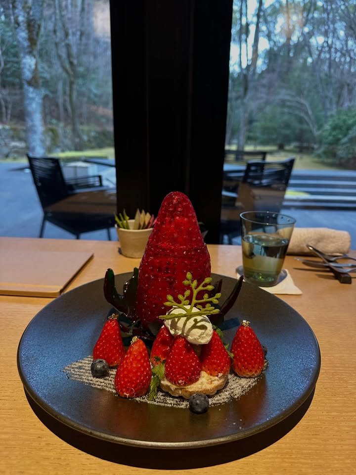 มิว - นิษฐา จิรยั่งยืน