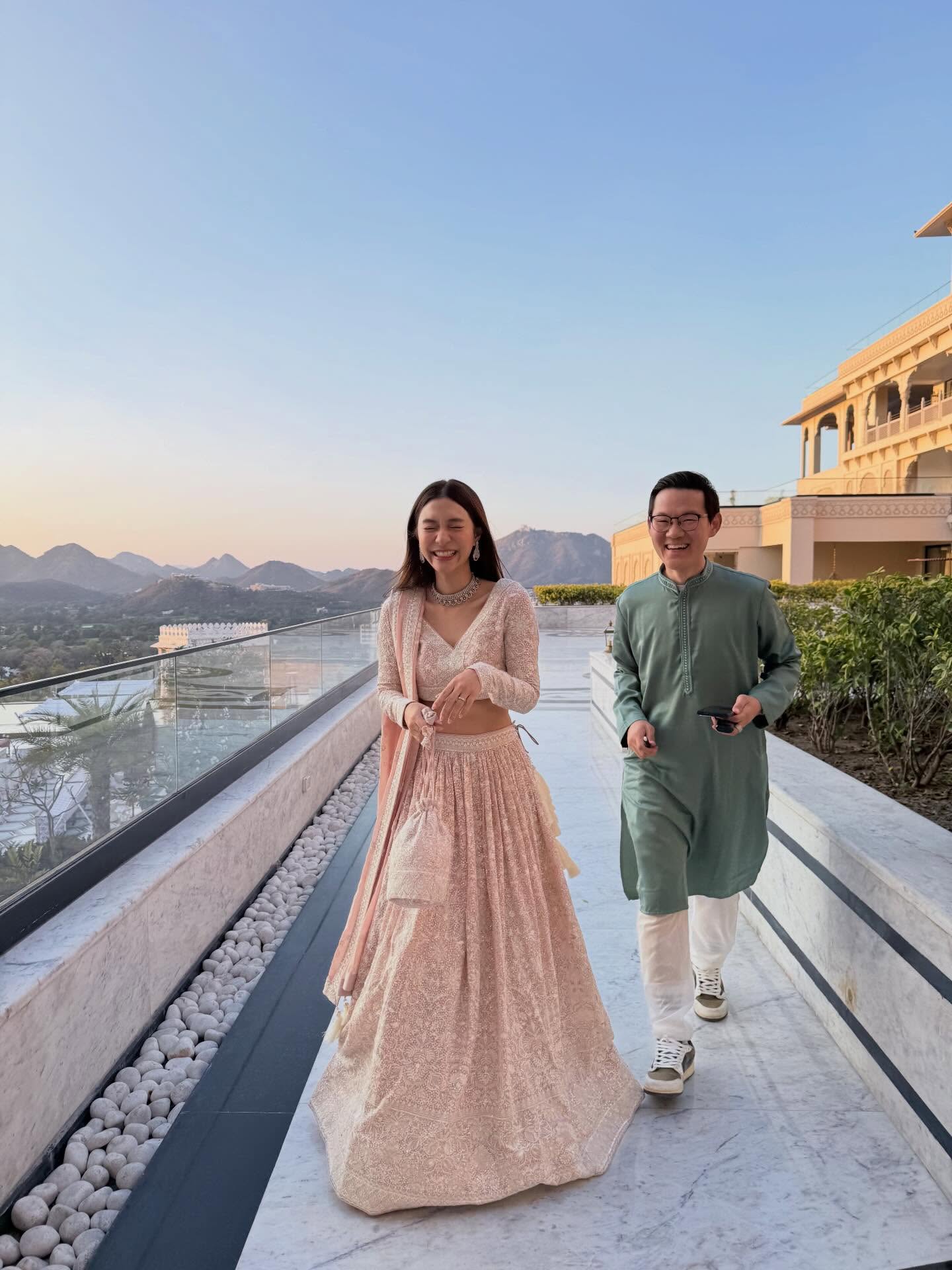 มิว - นิษฐา จิรยั่งยืน