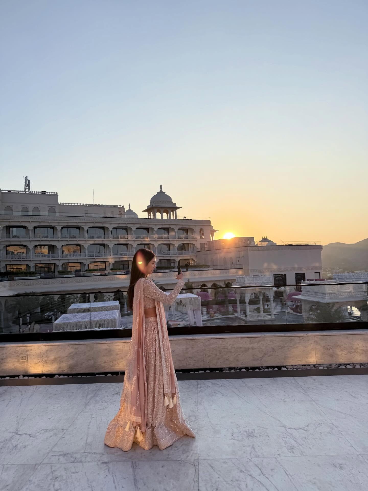 มิว - นิษฐา จิรยั่งยืน