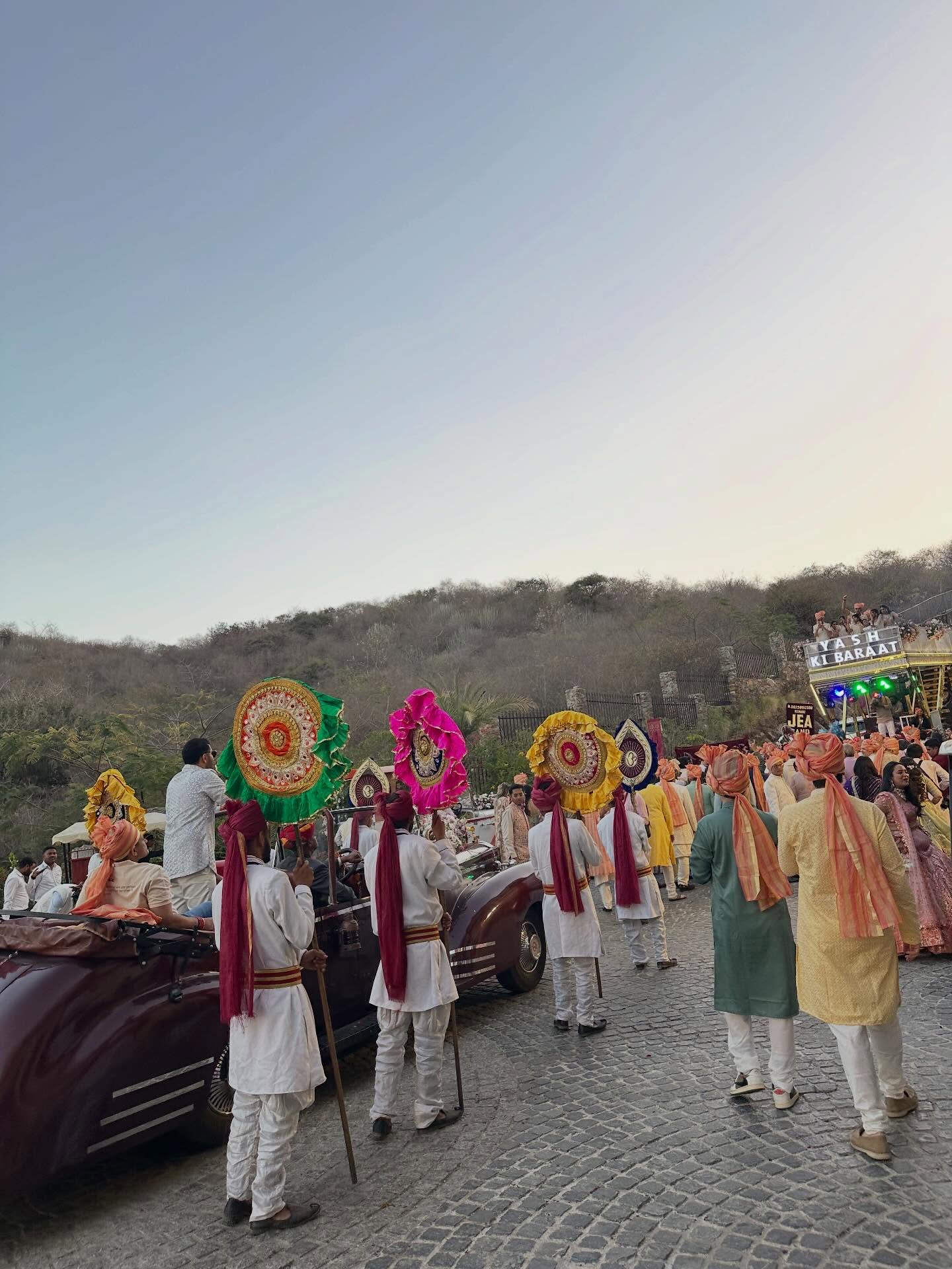 มิว - นิษฐา จิรยั่งยืน