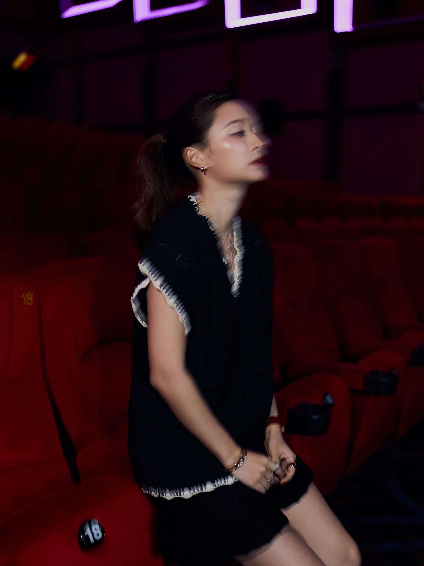 มิว - นิษฐา จิรยั่งยืน