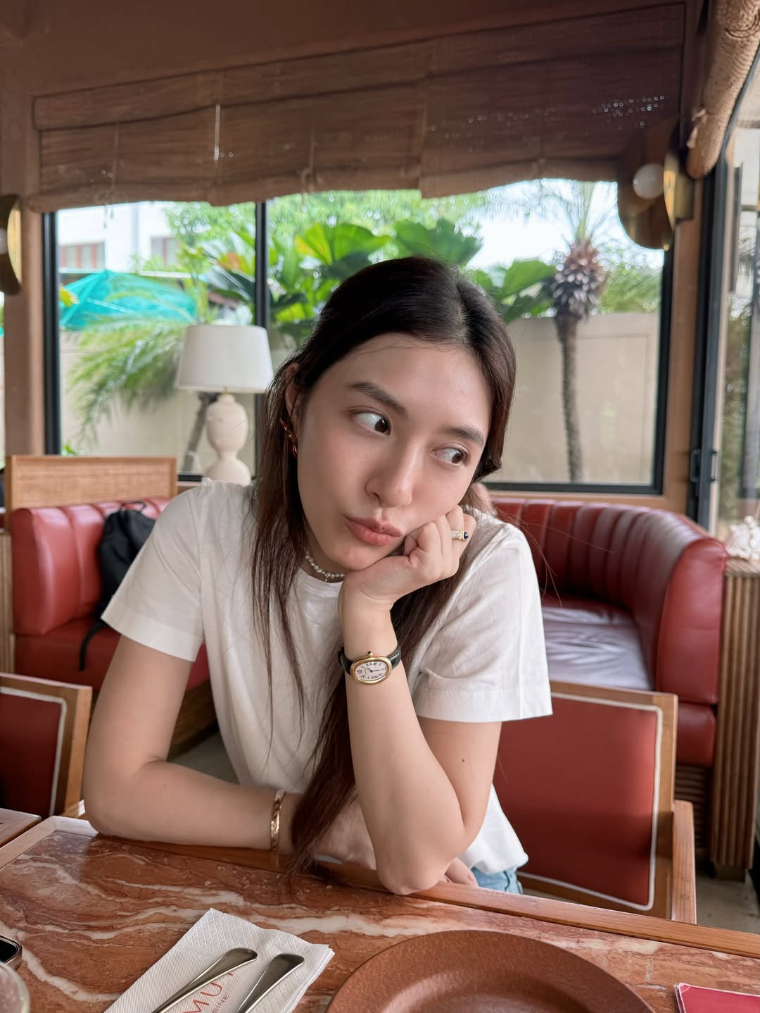 มิว - นิษฐา จิรยั่งยืน