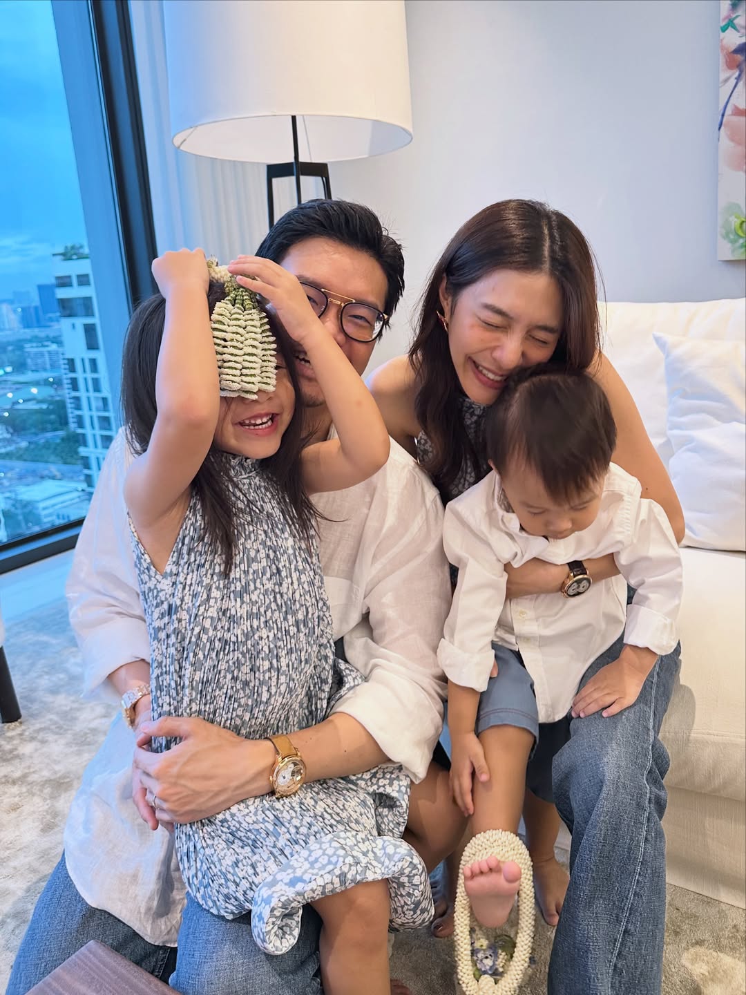 มิว - นิษฐา จิรยั่งยืน