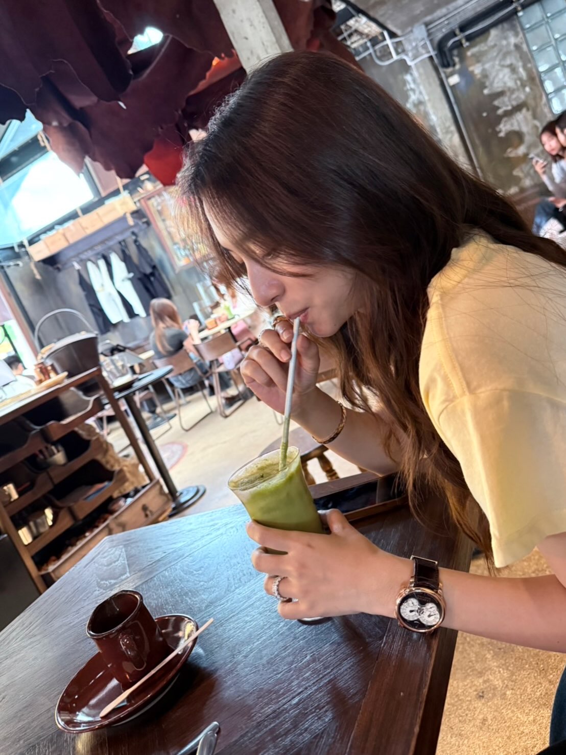 มิว - นิษฐา จิรยั่งยืน