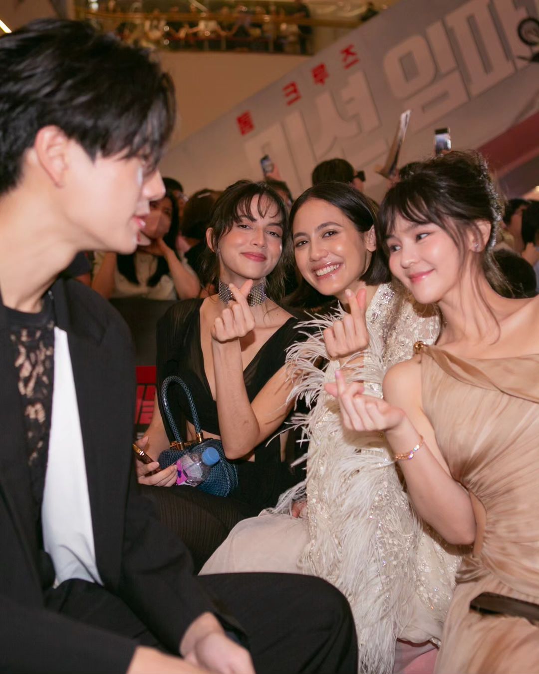 ออม - สุชาร์ มานะยิ่ง