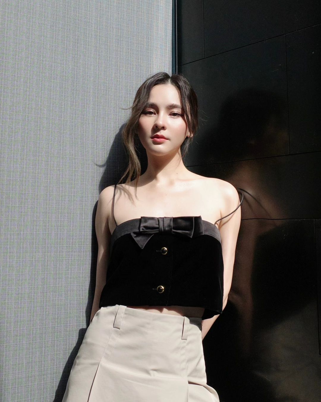 ออม - สุชาร์ มานะยิ่ง