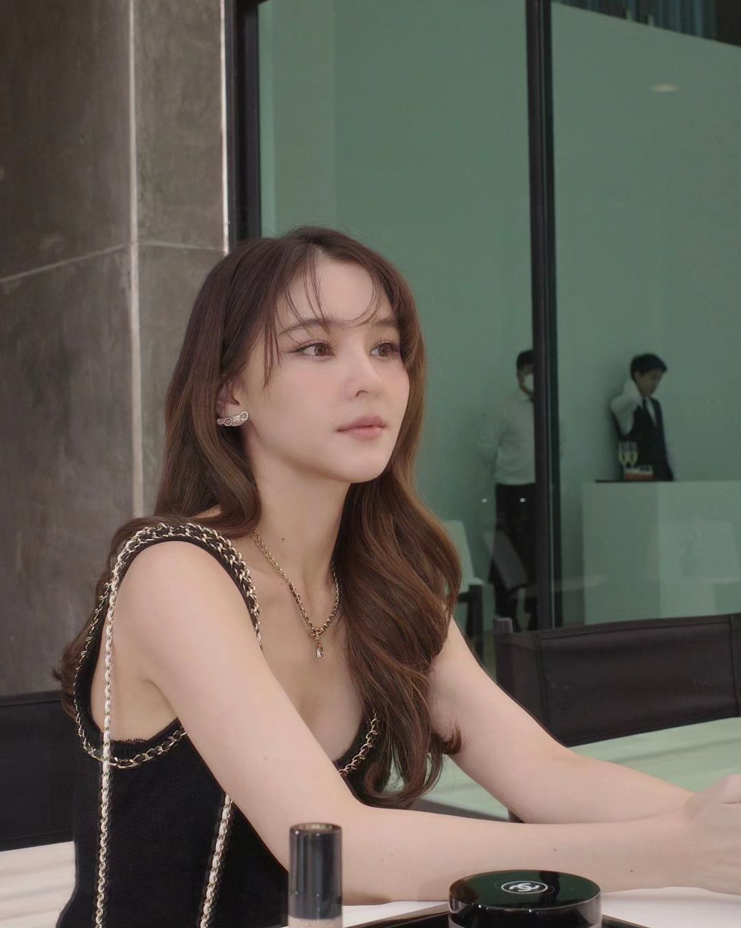 ออม - สุชาร์ มานะยิ่ง