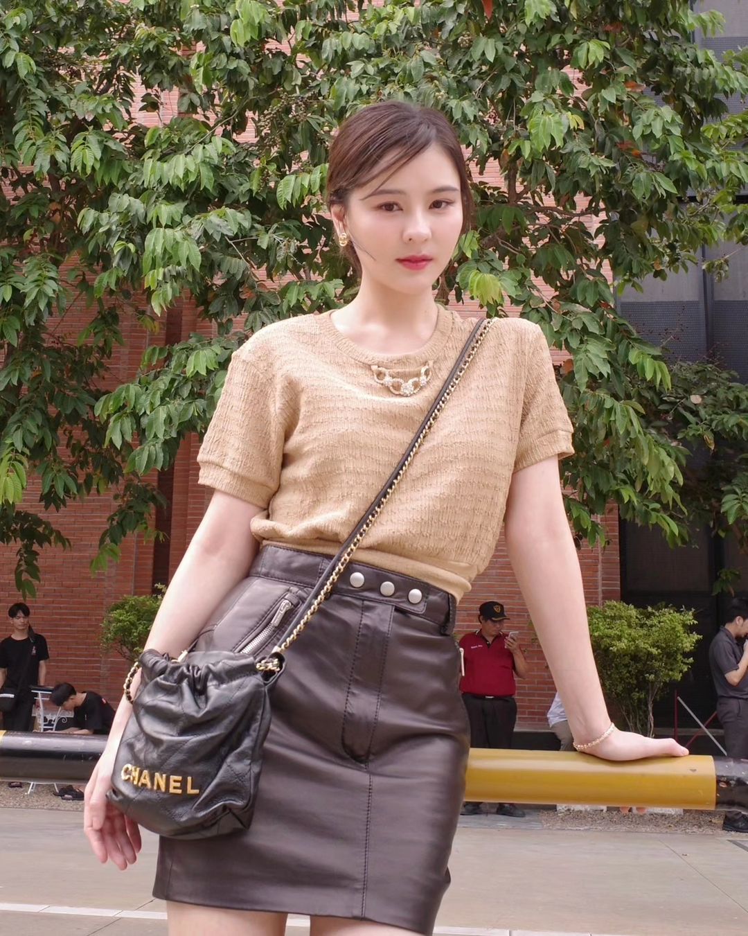 ออม - สุชาร์ มานะยิ่ง