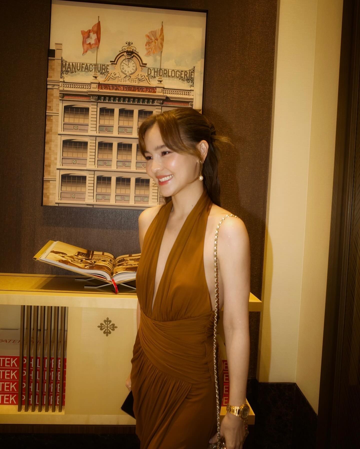 ออม - สุชาร์ มานะยิ่ง
