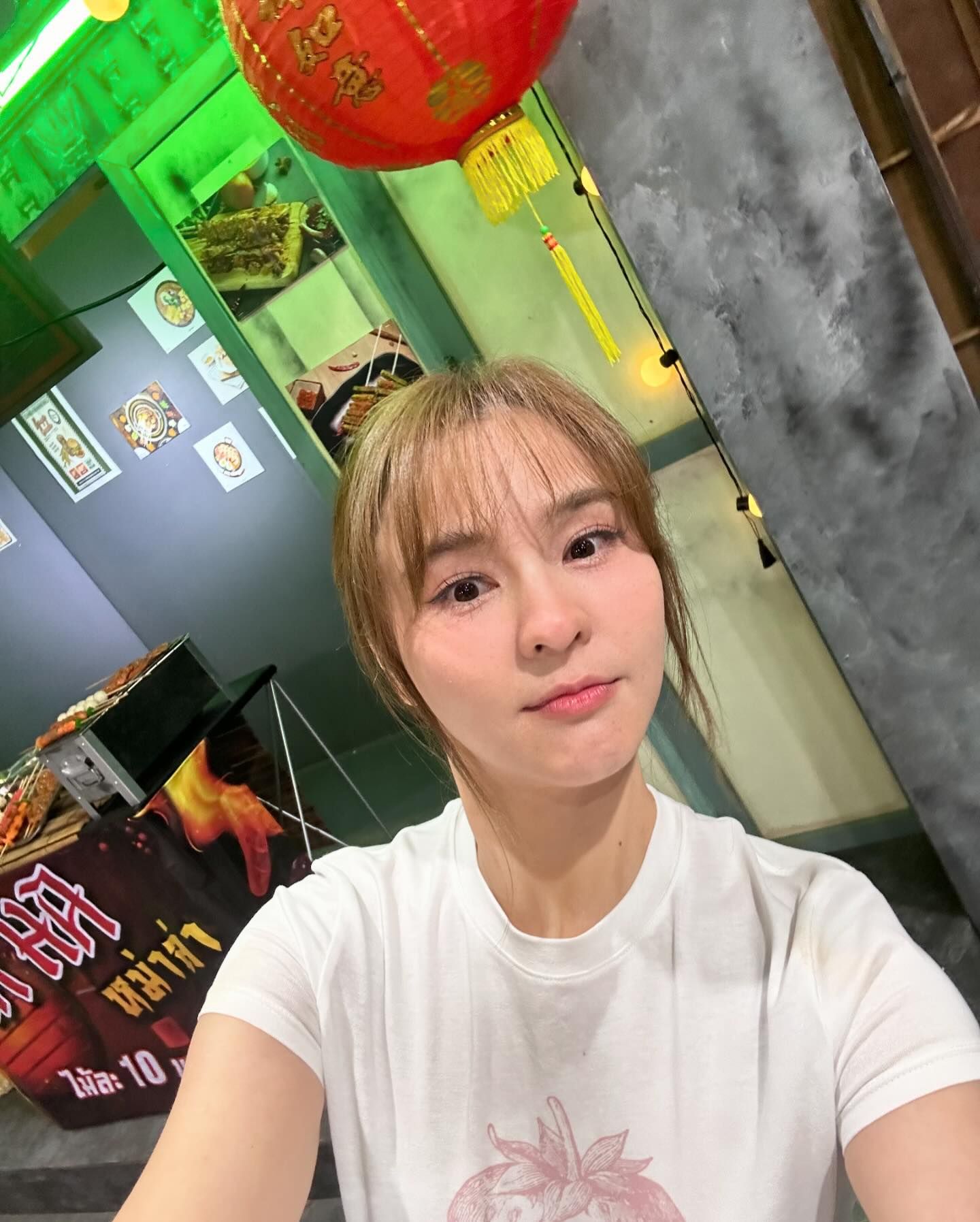ออม - สุชาร์ มานะยิ่ง