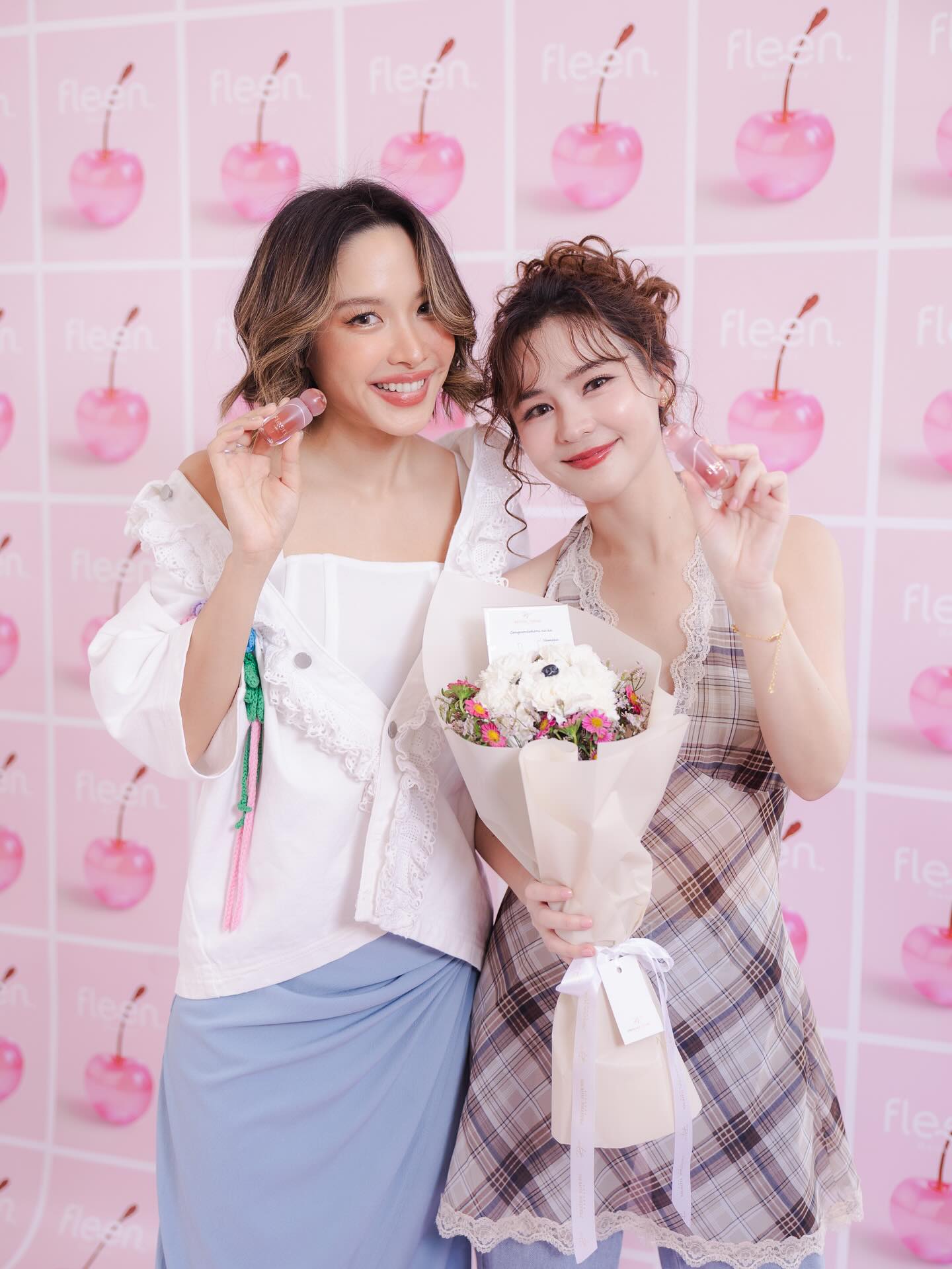 ออม - สุชาร์ มานะยิ่ง